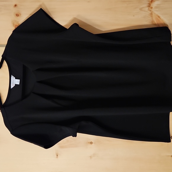 Liz Claiborne Tops - Liz Claiborne 2X Black Round Neck Short Sleeve Blouse NWOT